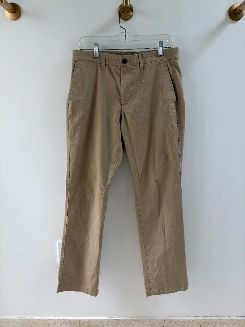 GAP Men's Straight Leg Chino Pants